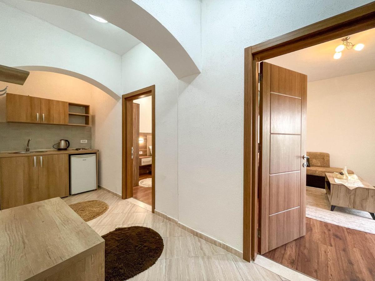 B&B Lovac Hasa 2 Ulcinj Esterno foto