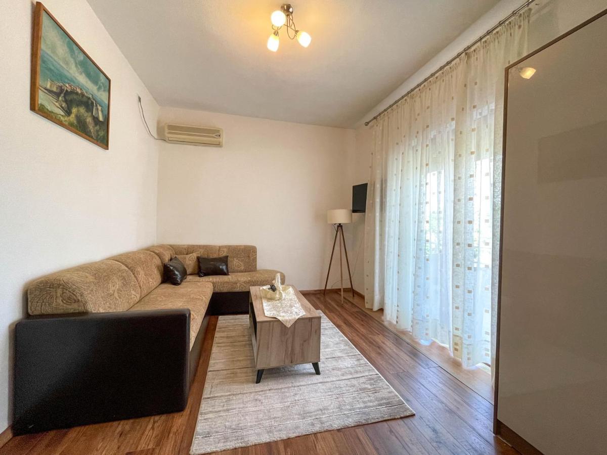 B&B Lovac Hasa 2 Ulcinj Esterno foto
